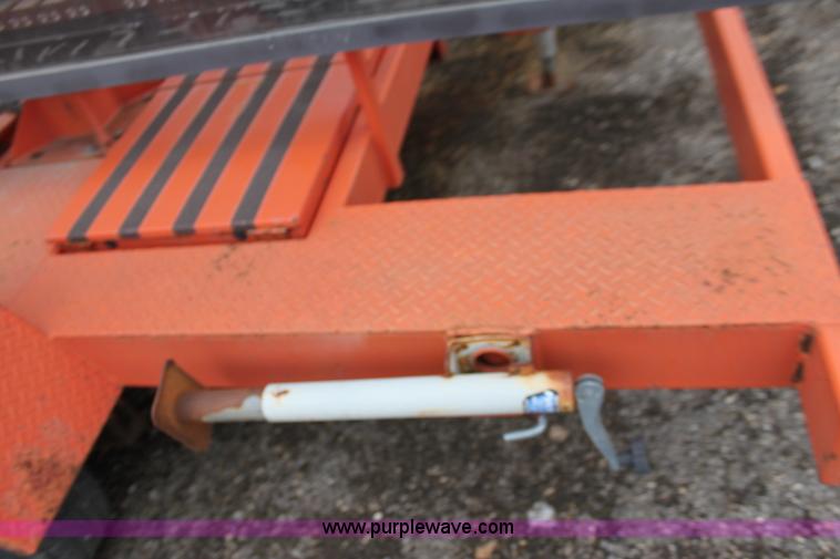 image for item A7175 2001 Ver-Mac PCMS-1210 variable message board