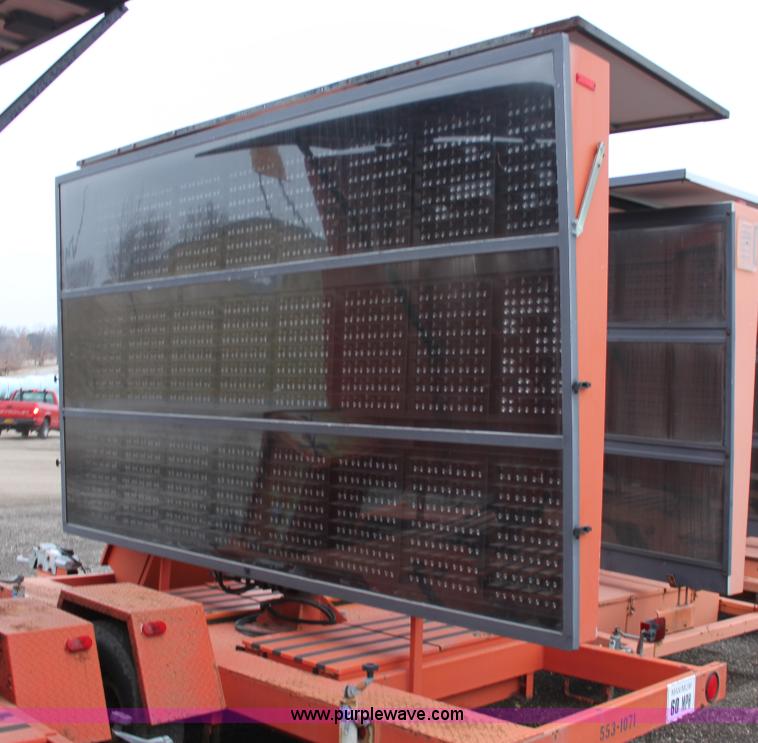 image for item A7176 2001 Ver-Mac PCMS-1210 variable message board