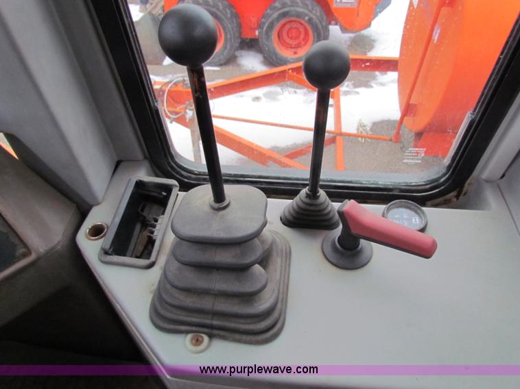 image for item A7184 1996 Fiat-Allis FR90 wheel loader