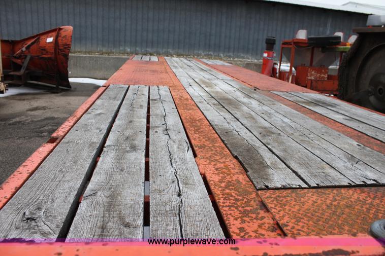 image for item A7188 2001 Evaco 15 ton tandem axle trailer