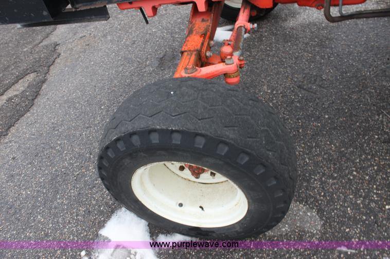 image for item A7200 1997 New Holland 6640SL tractor