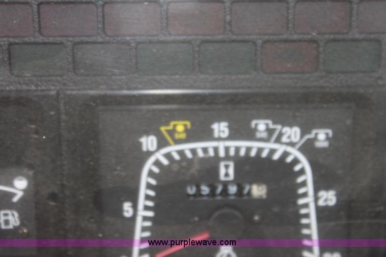 image for item A7201 1996 New Holland 6640SL tractor