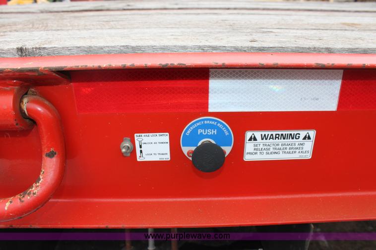 image for item A7209 2006 Trail-Eze TE-401 tandem axle trailer