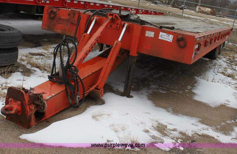 image for item A7210 1995 Landoll 345-31 tandem axle trailer