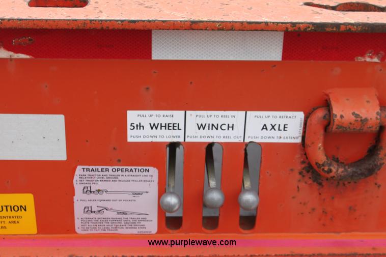 image for item A7210 1995 Landoll 345-31 tandem axle trailer