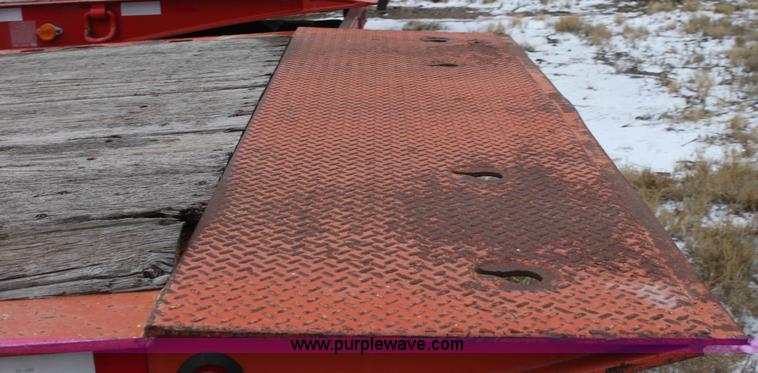 image for item A7210 1995 Landoll 345-31 tandem axle trailer