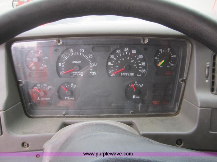 image for item B5627 2001 Sterling LT7501 dump truck
