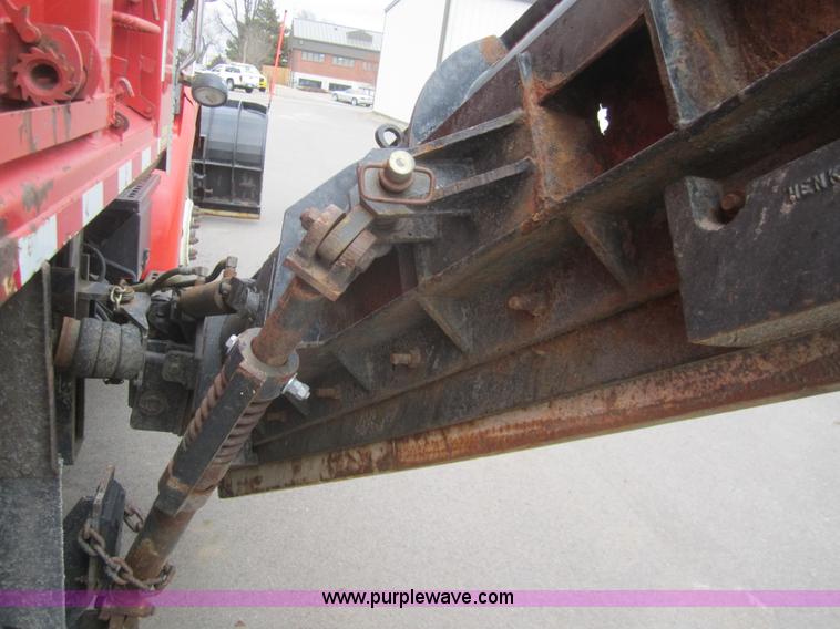 image for item B5627 2001 Sterling LT7501 dump truck