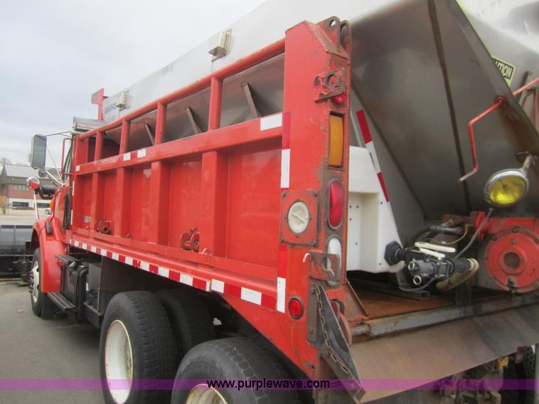 image for item B5627 2001 Sterling LT7501 dump truck