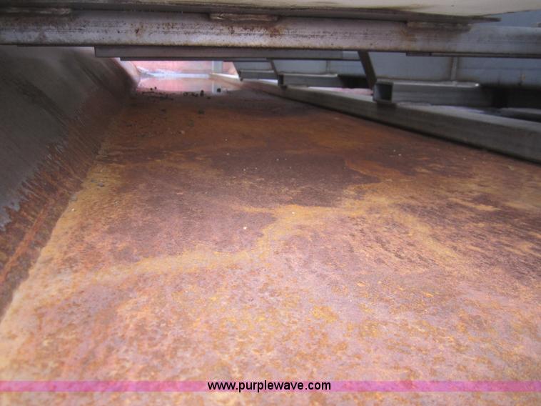 image for item B5627 2001 Sterling LT7501 dump truck