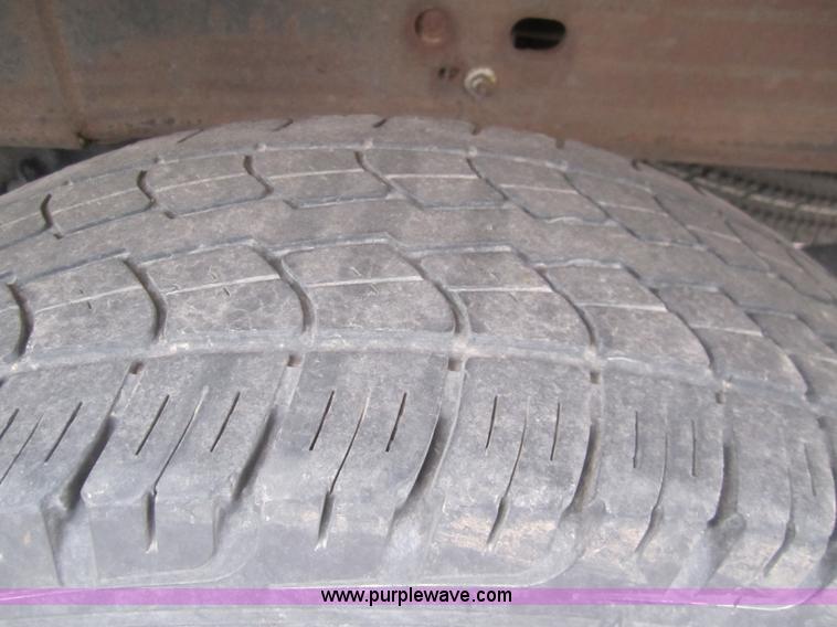 image for item B5628 2002 Chevrolet Silverado 2500HD pickup truck