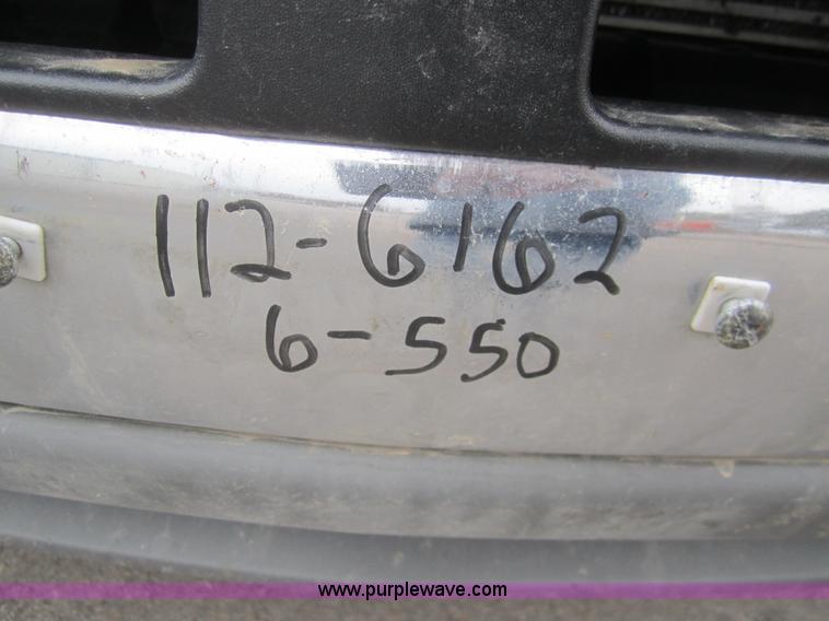 image for item B5628 2002 Chevrolet Silverado 2500HD pickup truck