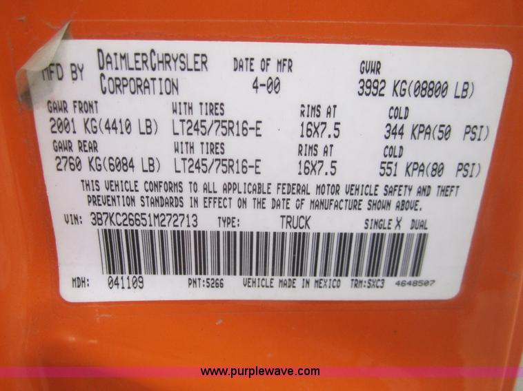 image for item B5629 2001 Dodge Ram 2500 pickup truck