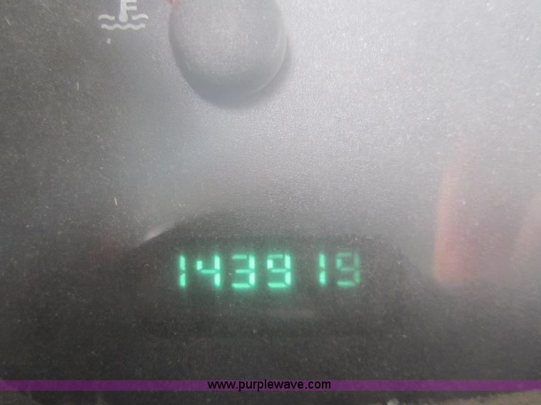 image for item B5630 1999 Dodge Ram 1500 pickup truck