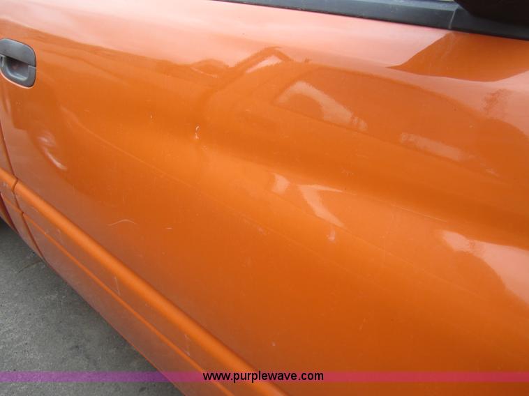image for item B5632 2001 Dodge Ram 2500 pickup truck