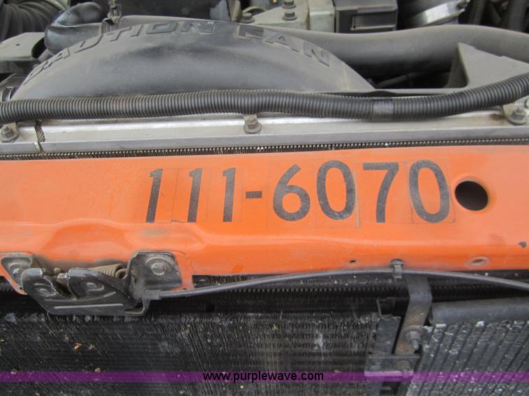 image for item B5632 2001 Dodge Ram 2500 pickup truck