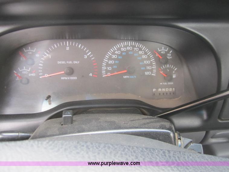 image for item B5633 2001 Dodge Ram 2500 pickup truck