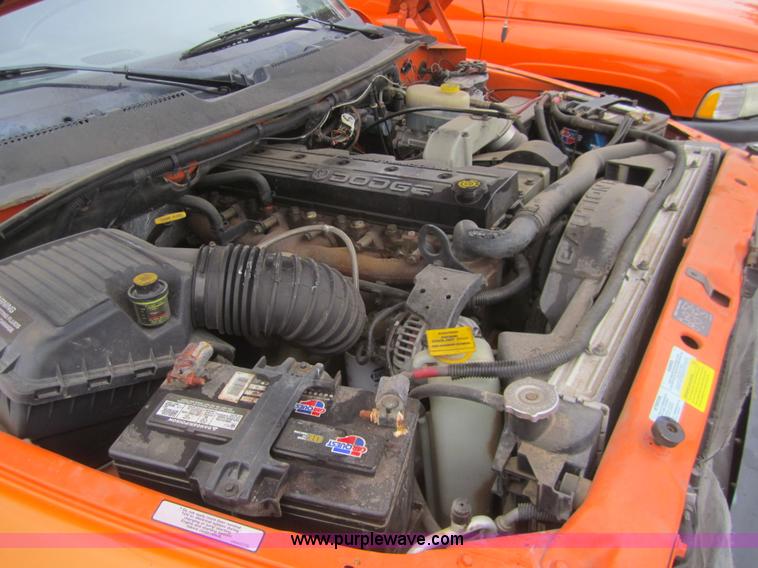 image for item B5633 2001 Dodge Ram 2500 pickup truck