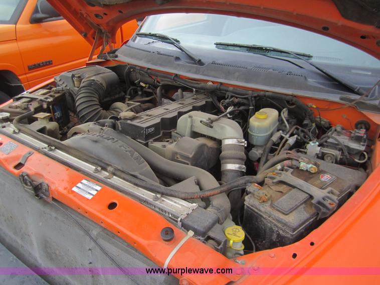 image for item B5634 2001 Dodge Ram 2500 pickup truck