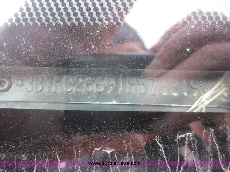 image for item B5634 2001 Dodge Ram 2500 pickup truck