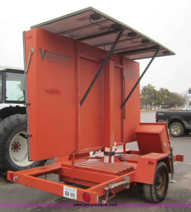 image for item B5637 2001 Ver-Mac PCMS-1210 variable message board