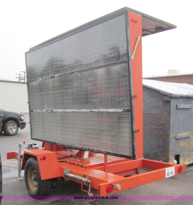 image for item B5637 2001 Ver-Mac PCMS-1210 variable message board