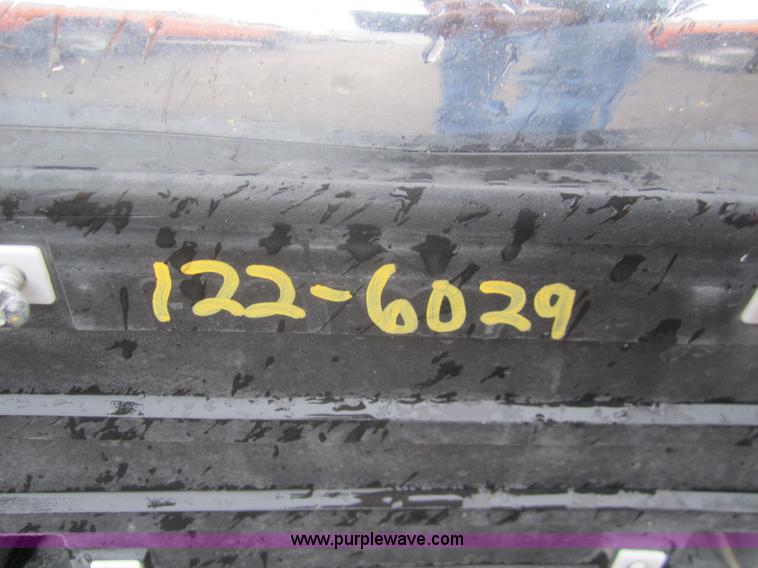 image for item B5641 2000 Chevrolet C3500 crew cab pickup truck