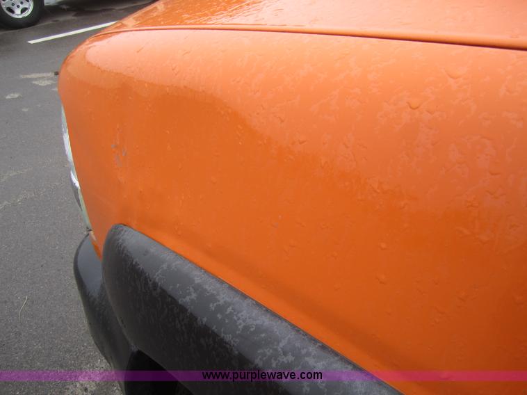 image for item B5642 2002 Chevrolet Silverado 2500HD pickup truck