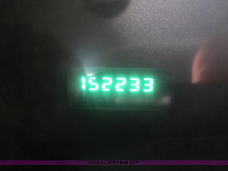 image for item B5646 2001 Dodge Ram 1500 pickup truck