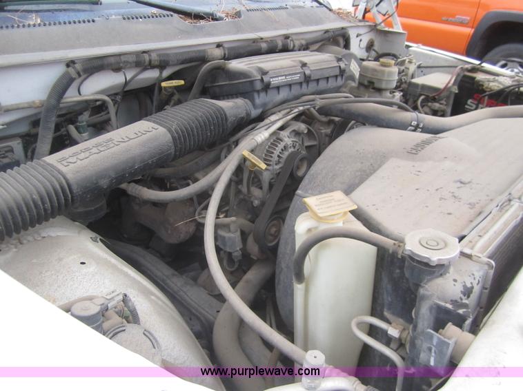 image for item B5646 2001 Dodge Ram 1500 pickup truck