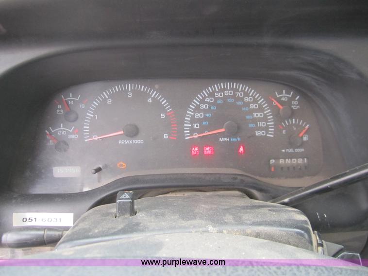 image for item B5647 2001 Dodge Ram 1500 pickup truck