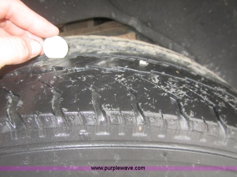 image for item B5647 2001 Dodge Ram 1500 pickup truck