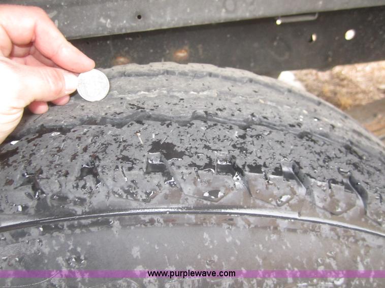 image for item B5647 2001 Dodge Ram 1500 pickup truck