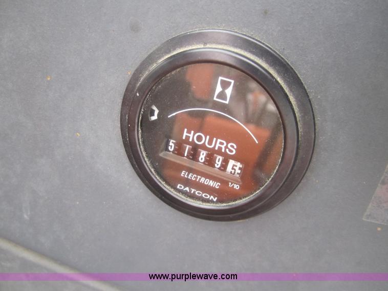 image for item B5649 1996 New Holland 7740SL MFWD tractor