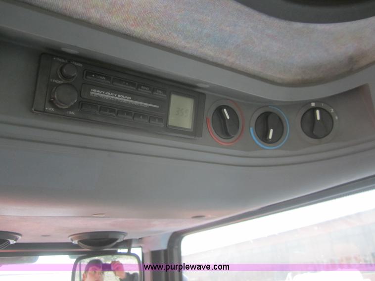 image for item B5649 1996 New Holland 7740SL MFWD tractor