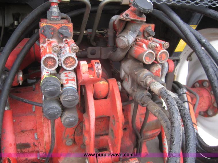 image for item B5649 1996 New Holland 7740SL MFWD tractor