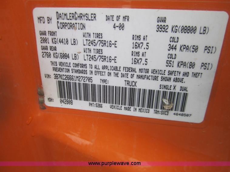 image for item B5650 2001 Dodge Ram 2500 pickup truck