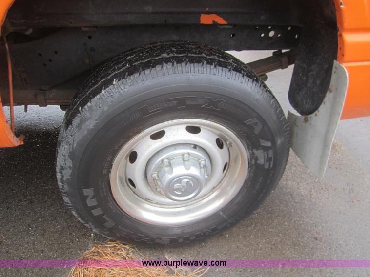 image for item B5651 2001 Dodge Ram 2500 pickup truck