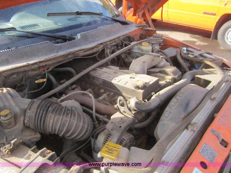 image for item B5656 2001 Dodge Ram 2500 pickup truck