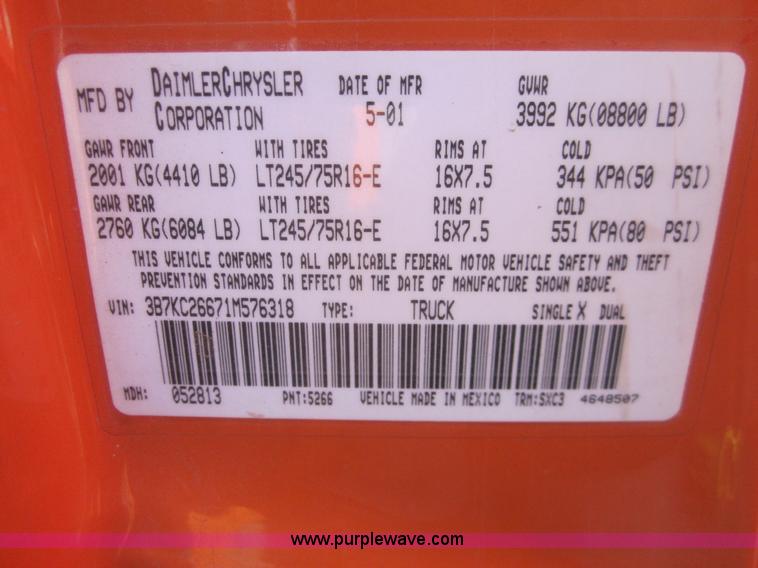 image for item B5658 2001 Dodge Ram 2500 pickup truck