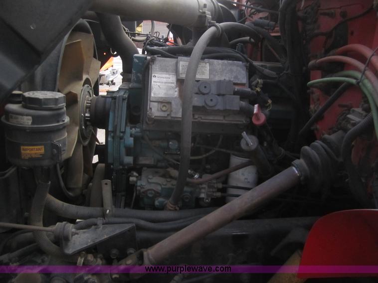 image for item B5659 1999 International 4900 tandem axle dump truck