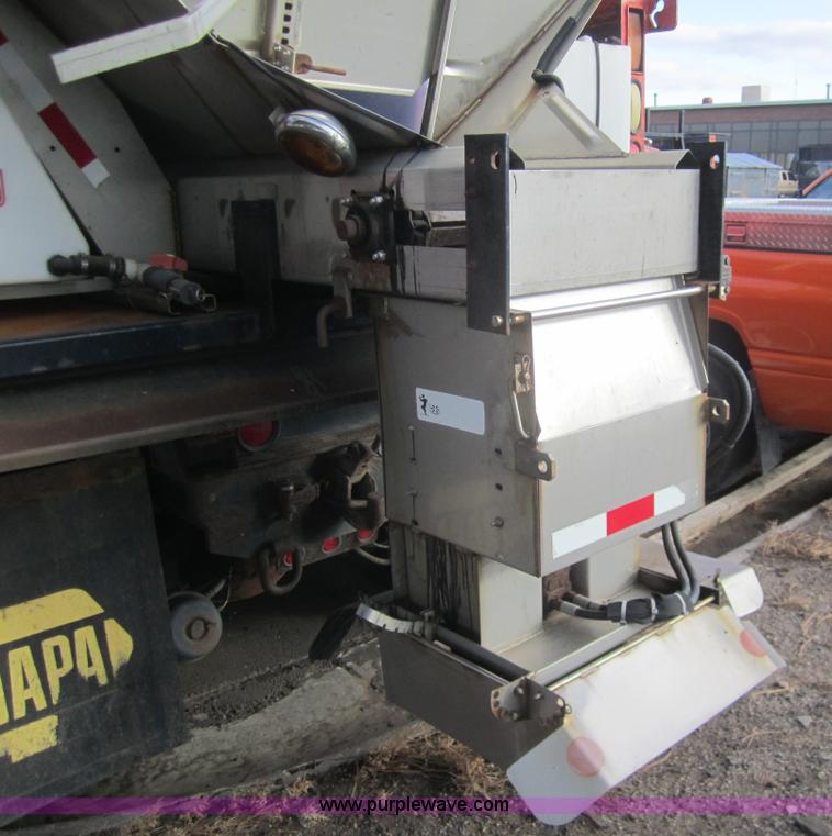 image for item B5659 1999 International 4900 tandem axle dump truck