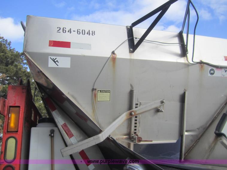 image for item B5659 1999 International 4900 tandem axle dump truck