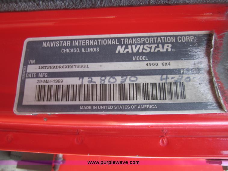 image for item B5659 1999 International 4900 tandem axle dump truck