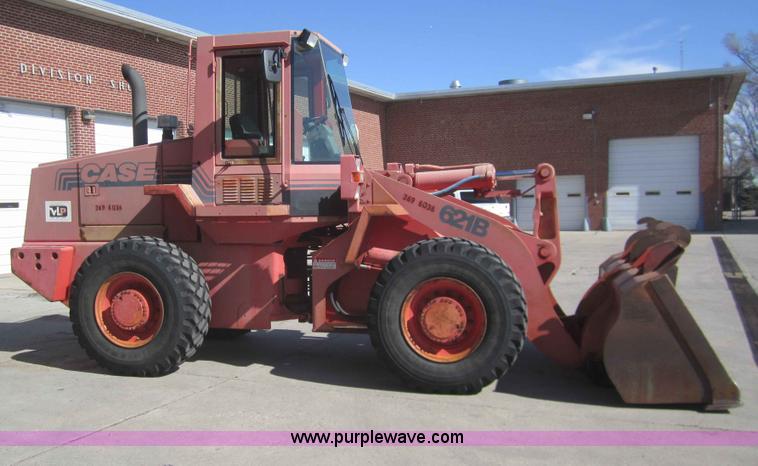image for item B5683 1996 Case 621B wheel loader