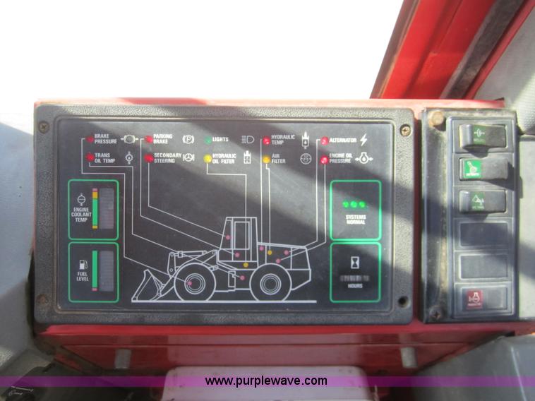 image for item B5683 1996 Case 621B wheel loader