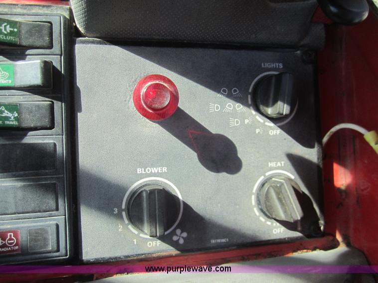 image for item B5683 1996 Case 621B wheel loader