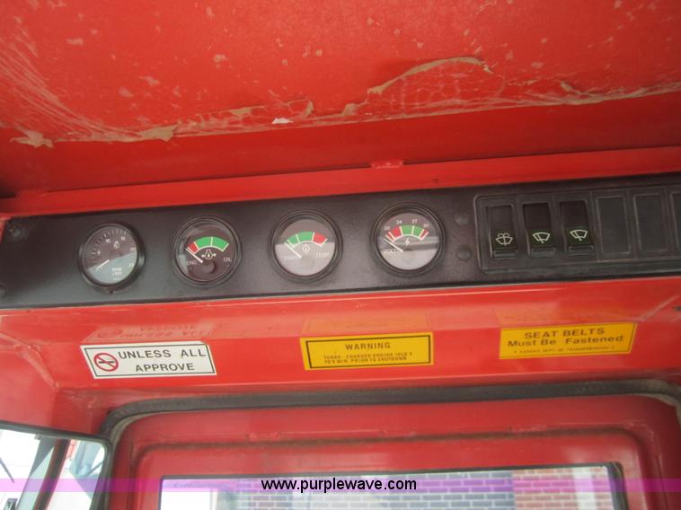 image for item B5683 1996 Case 621B wheel loader