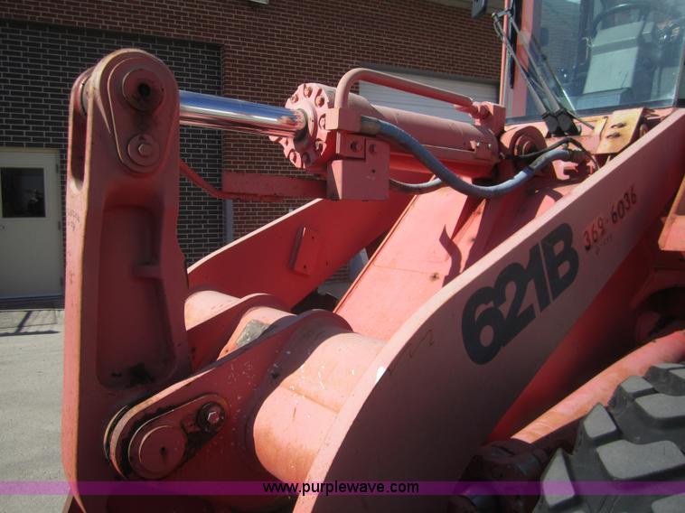 image for item B5683 1996 Case 621B wheel loader