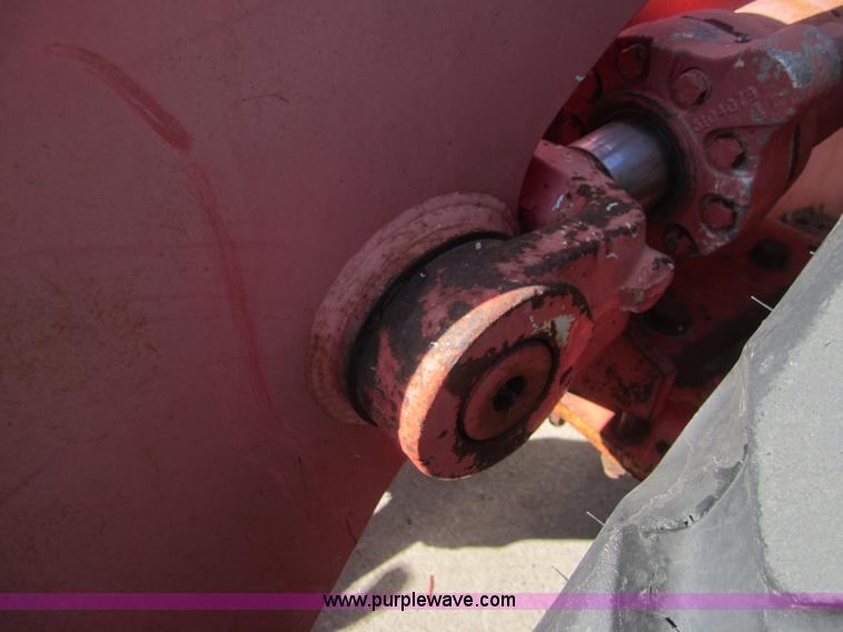 image for item B5683 1996 Case 621B wheel loader